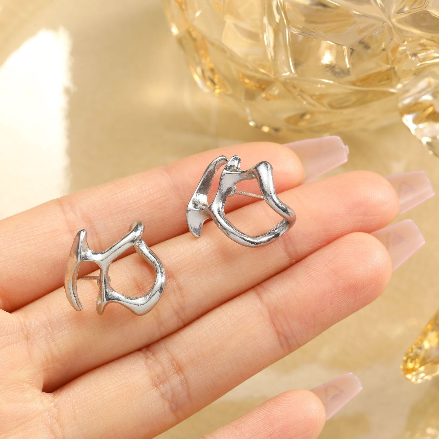 Cold wind Irregular Hollow out Metal Earrings