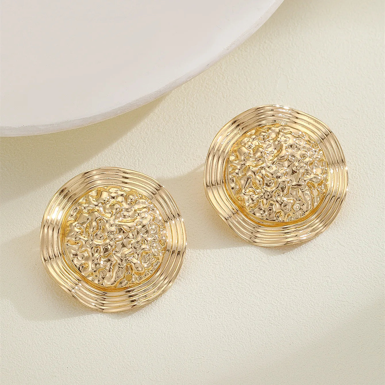 Retro Geometric Circle Floral Earrings